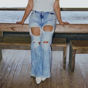 Wife Leg Distressed Denim